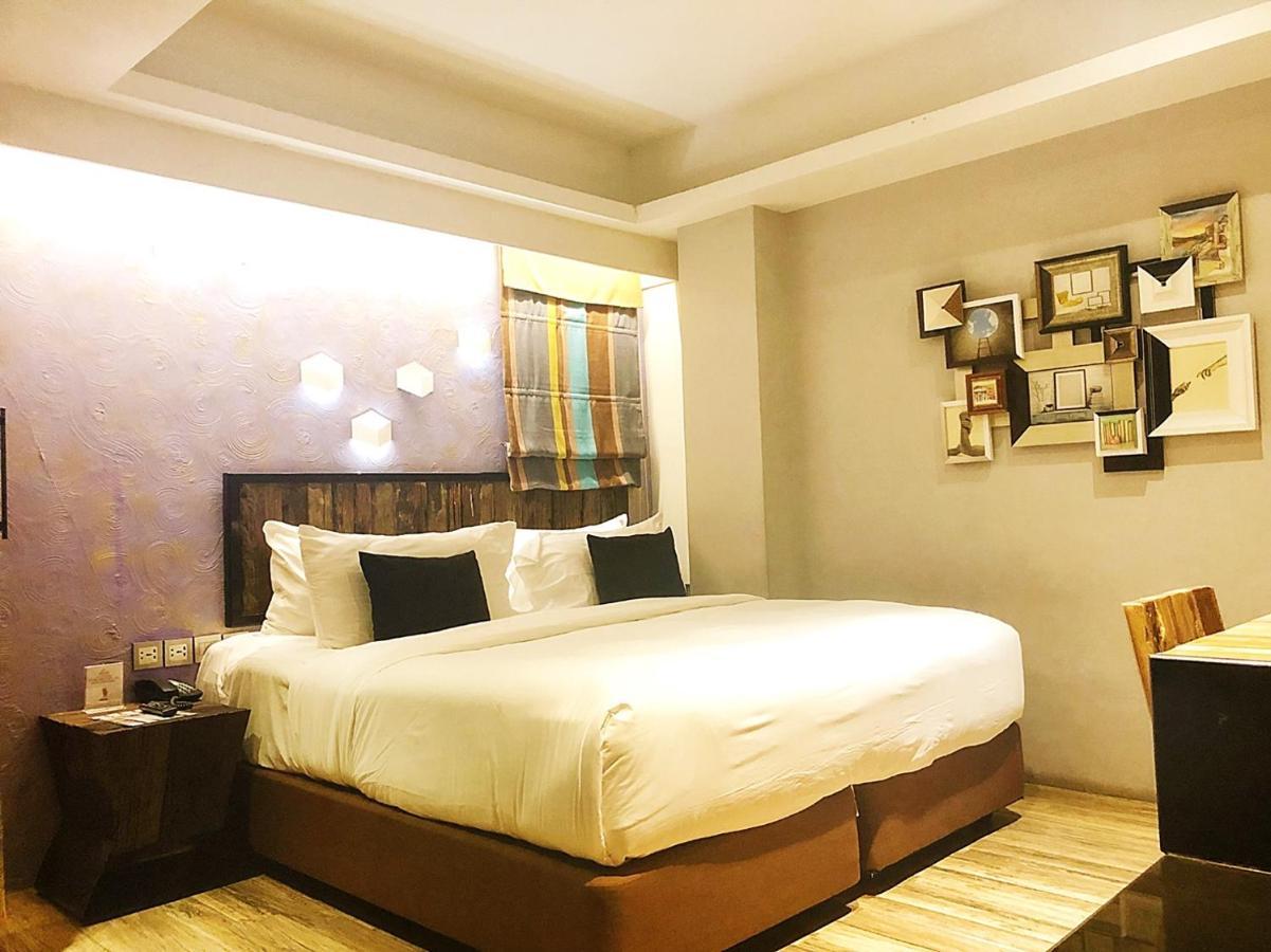 Hôtel Aspira D'Andora Sukhumvit 16 - Asoke à Bangkok Extérieur photo